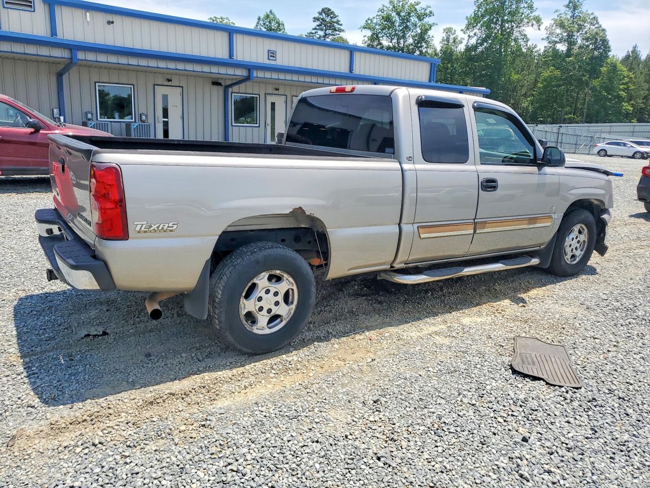 Chevrolet Silverado C1500