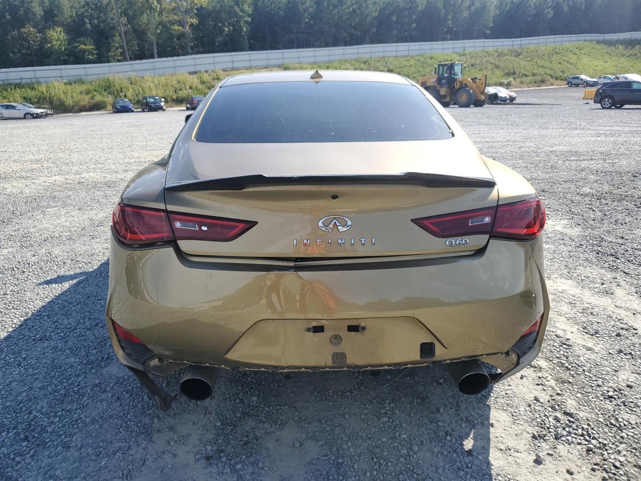 INFINITI Q60 Luxe 300
