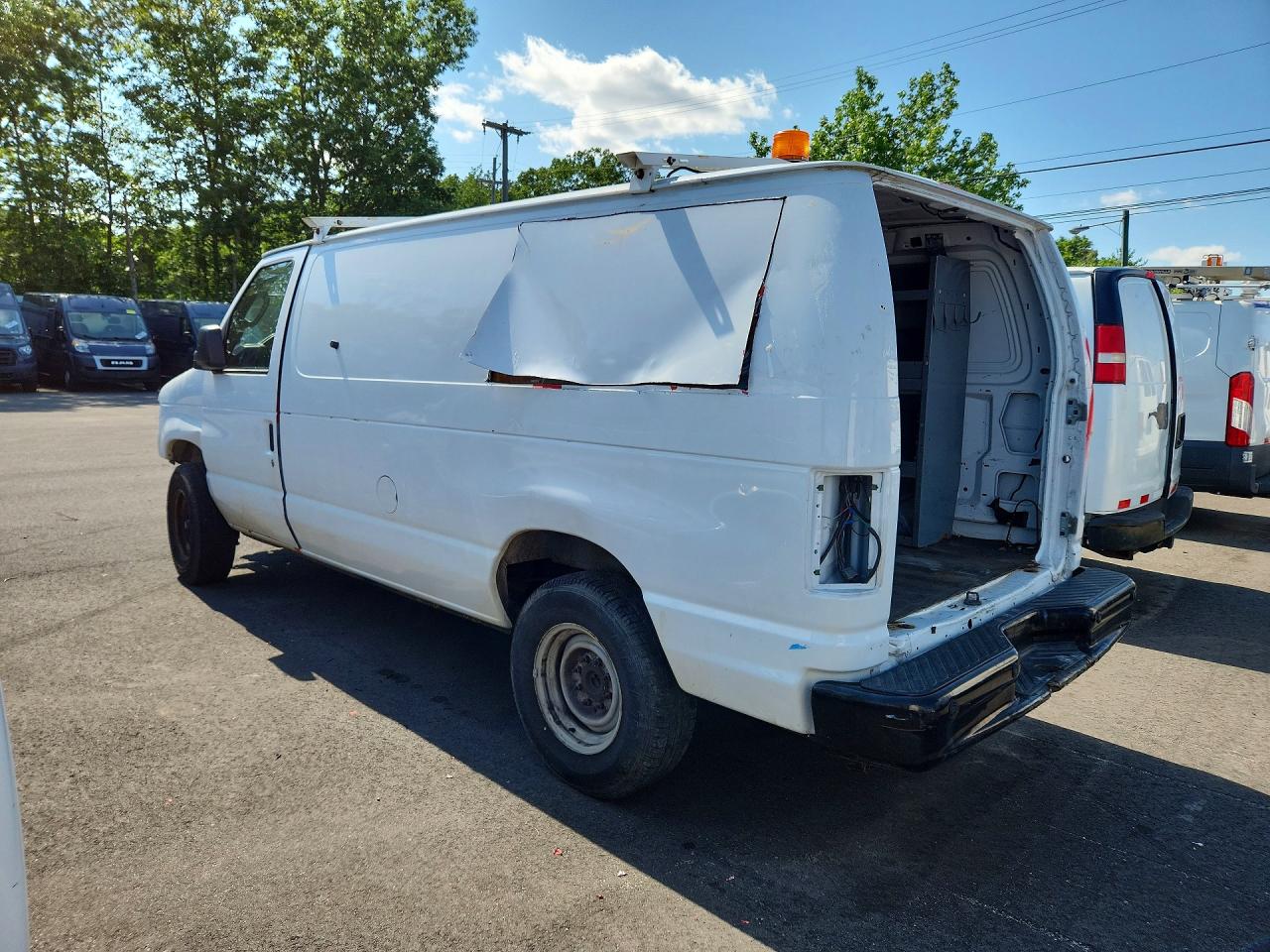 Ford Econoline E250 Van