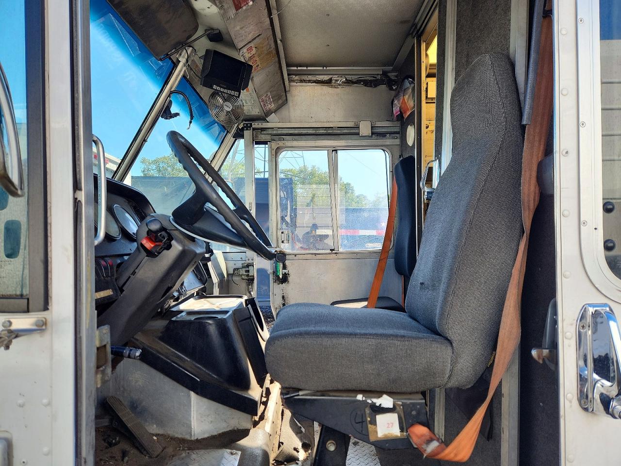 Freightliner Chassis M Line Walk-in Van
