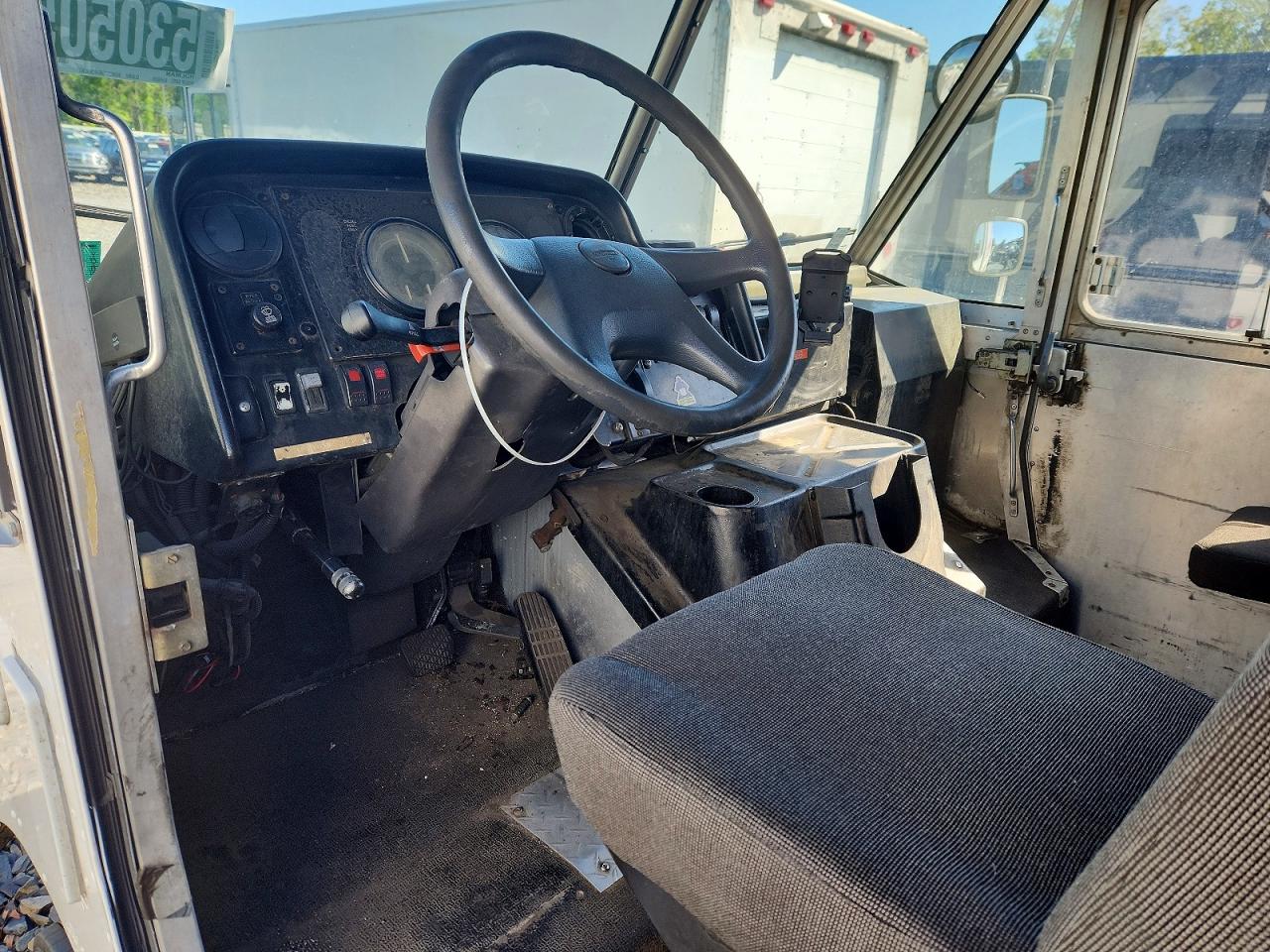 Freightliner Chassis M Line Walk-in Van