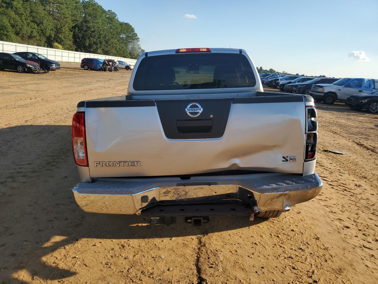 Nissan Frontier Crew Cab Se