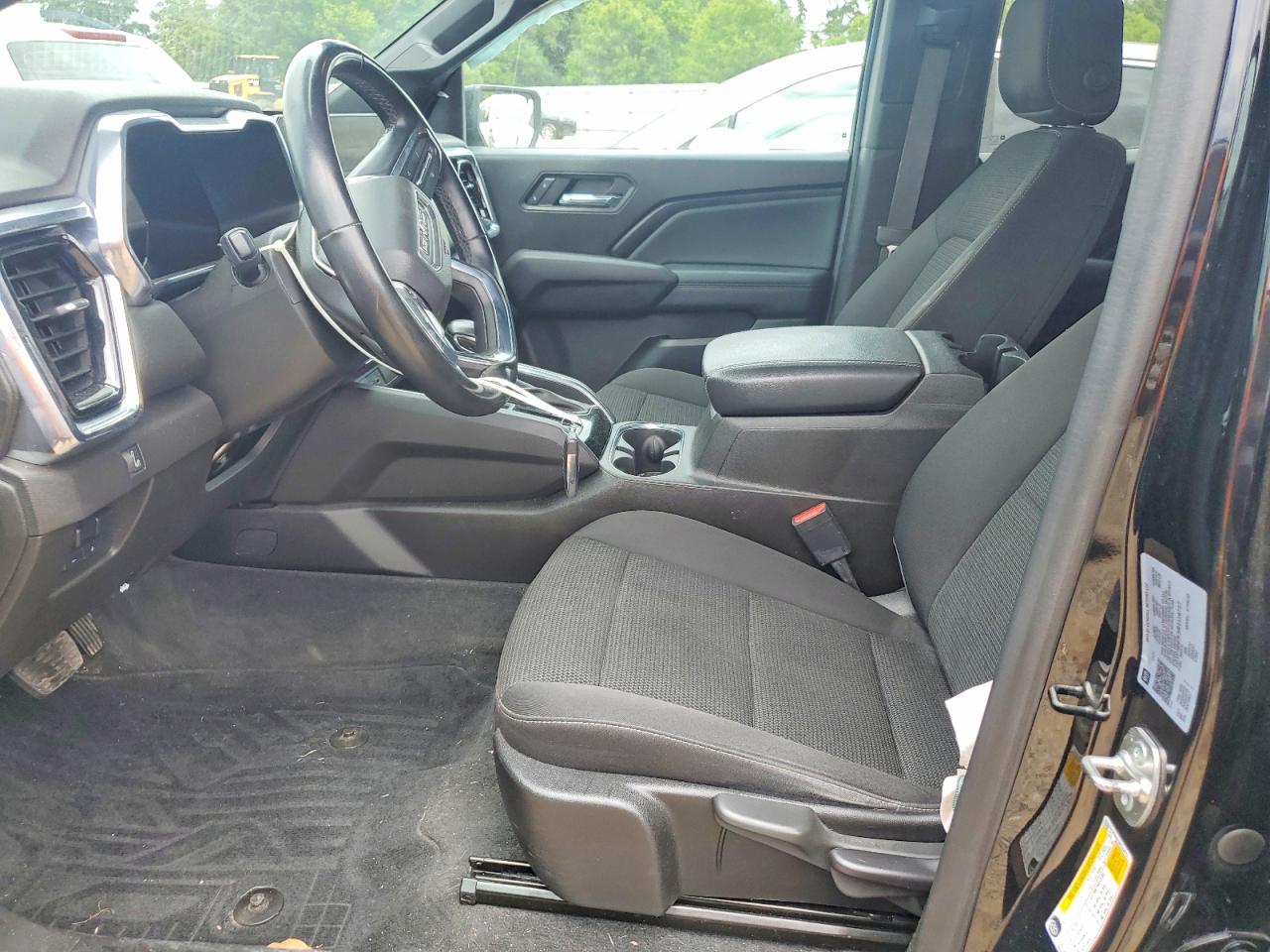GMC Canyon Elevation