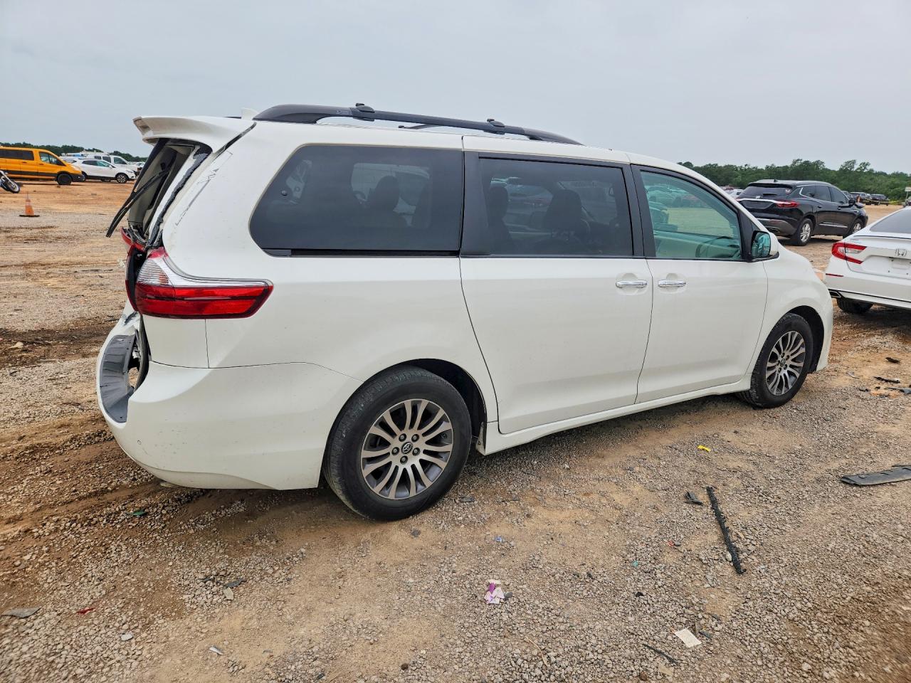 Toyota Sienna Xle Premium 8-passenger