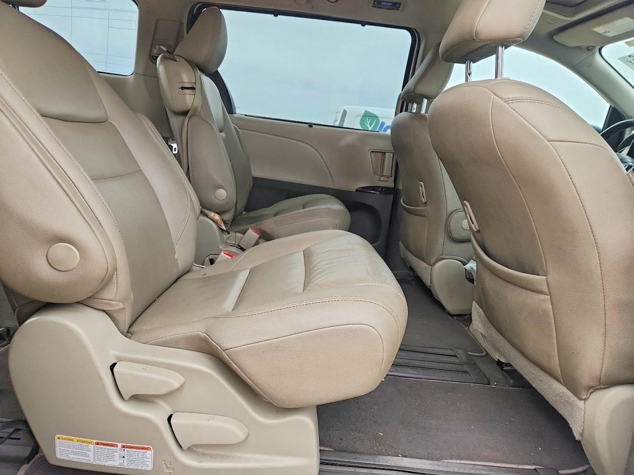 Toyota Sienna Xle Premium 8-passenger