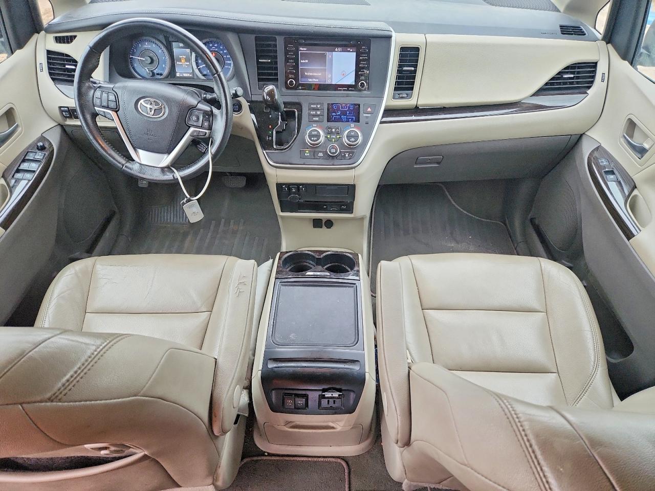 Toyota Sienna Xle Premium 8-passenger