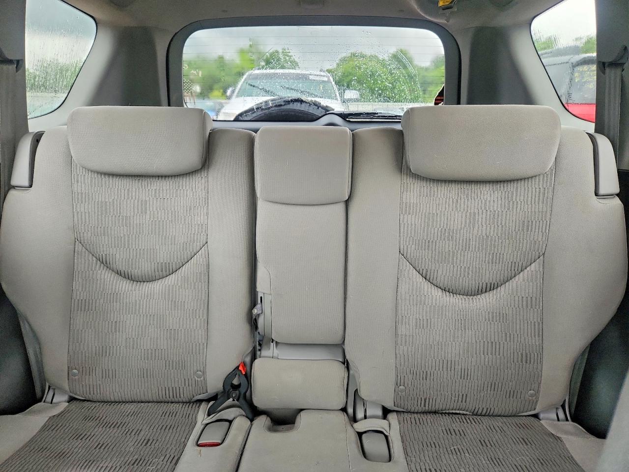 Toyota RAV4 Base