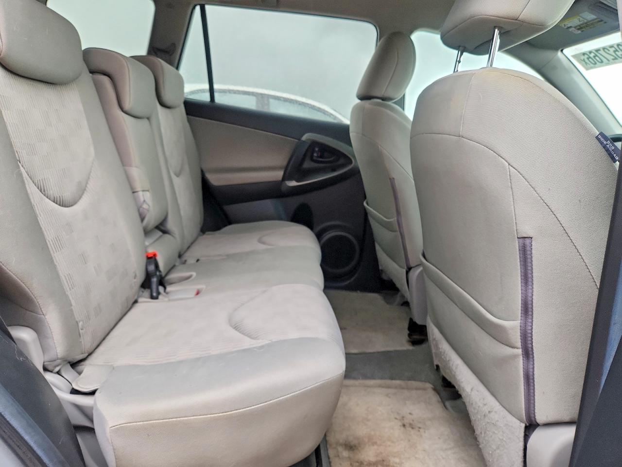 Toyota RAV4 Base