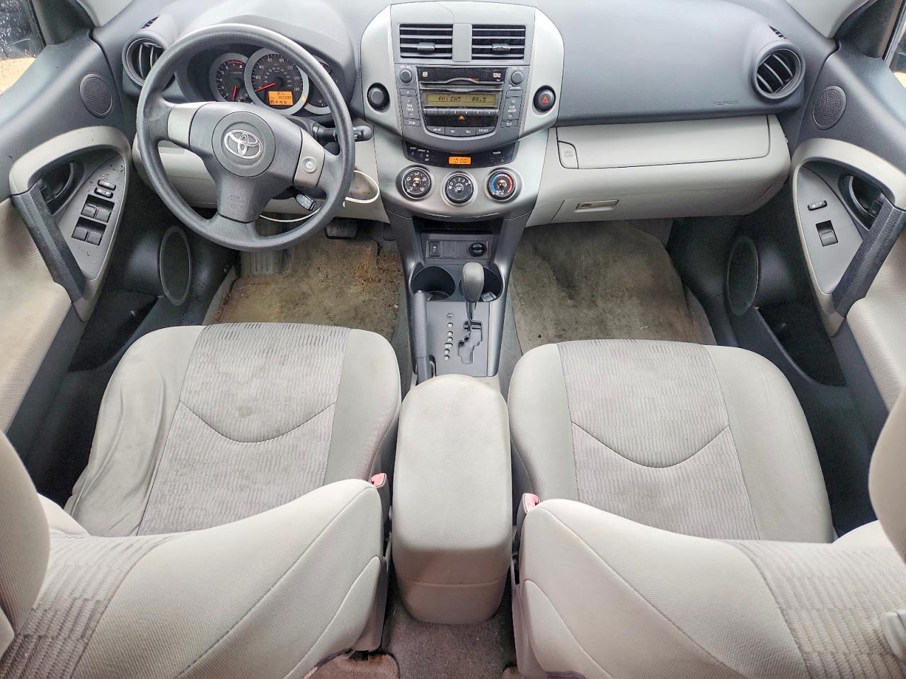 Toyota RAV4 Base