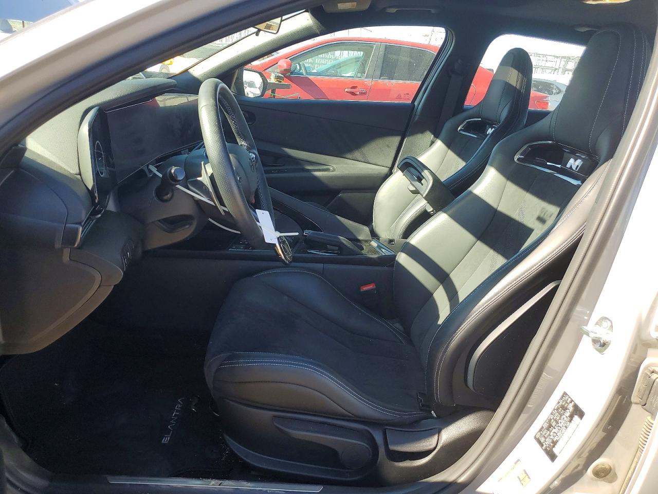 Hyundai ELANTRA Base