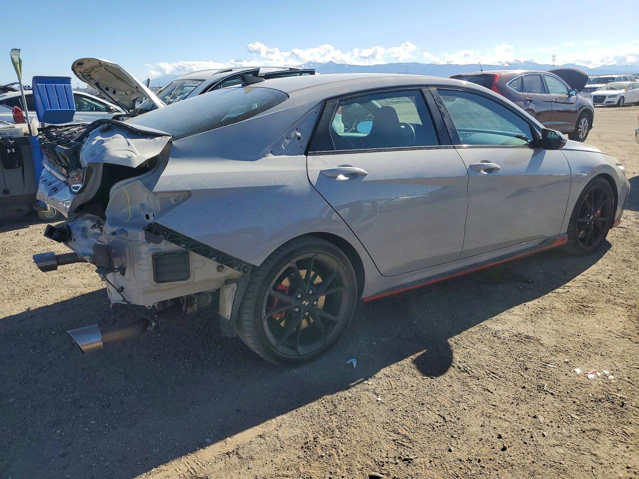 Hyundai ELANTRA Base