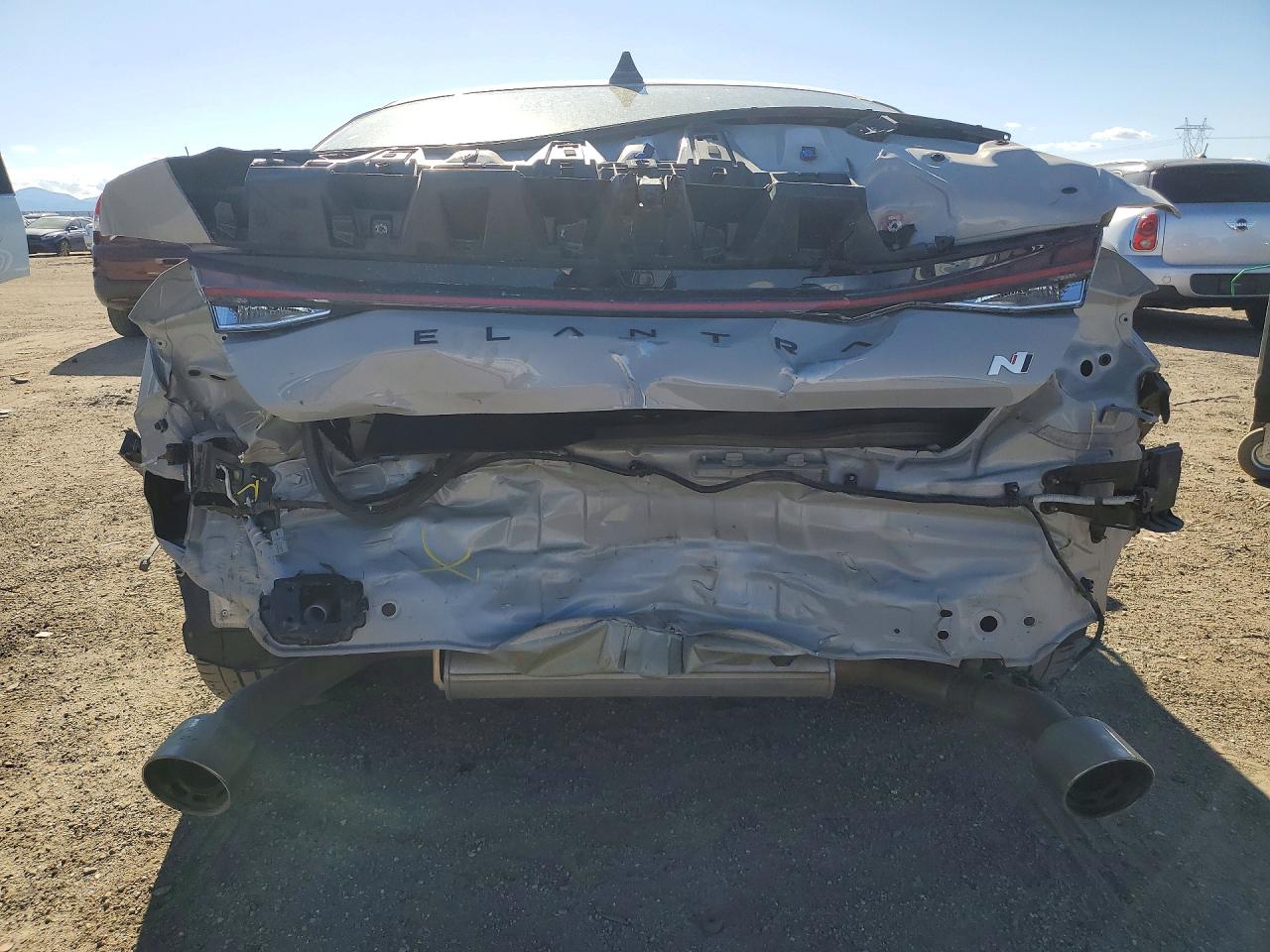 Hyundai ELANTRA Base