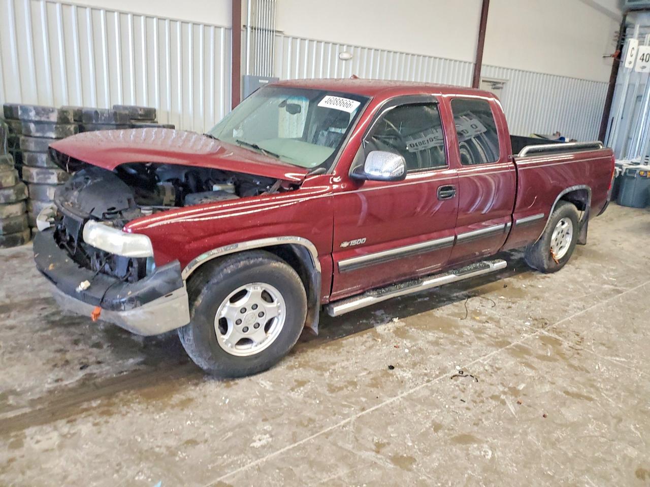 Salvage Chevrolet Silverado Image