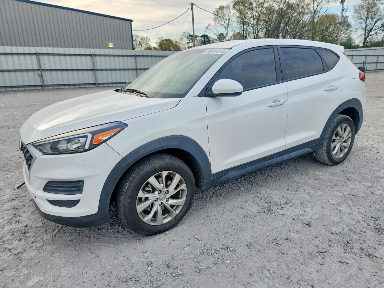 Salvage Hyundai TUCSON Image