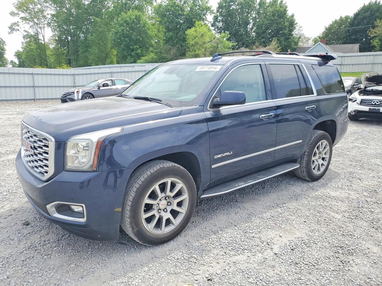 Salvage GMC Yukon Image
