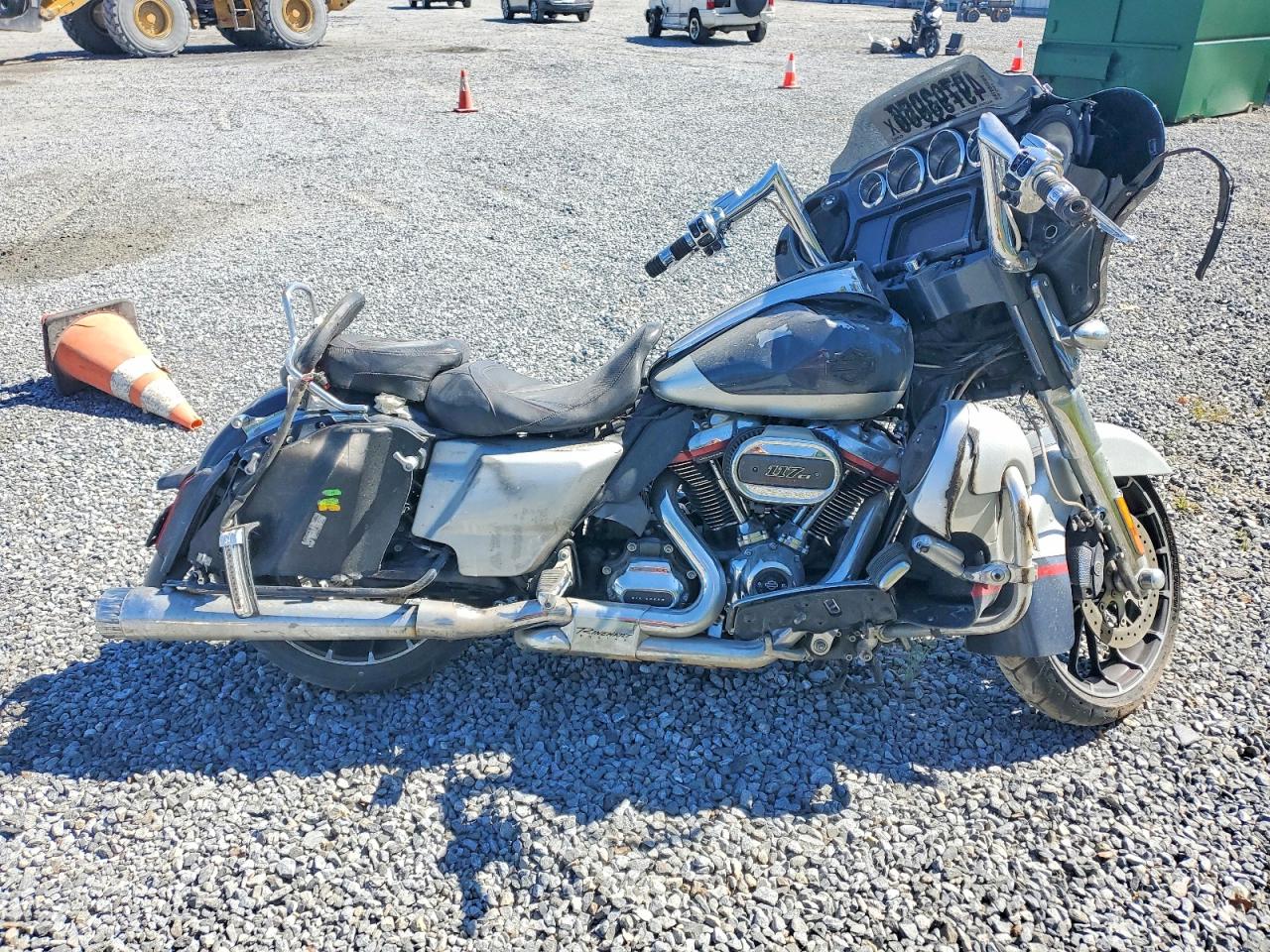 Salvage Harley-Davidson Flse Image