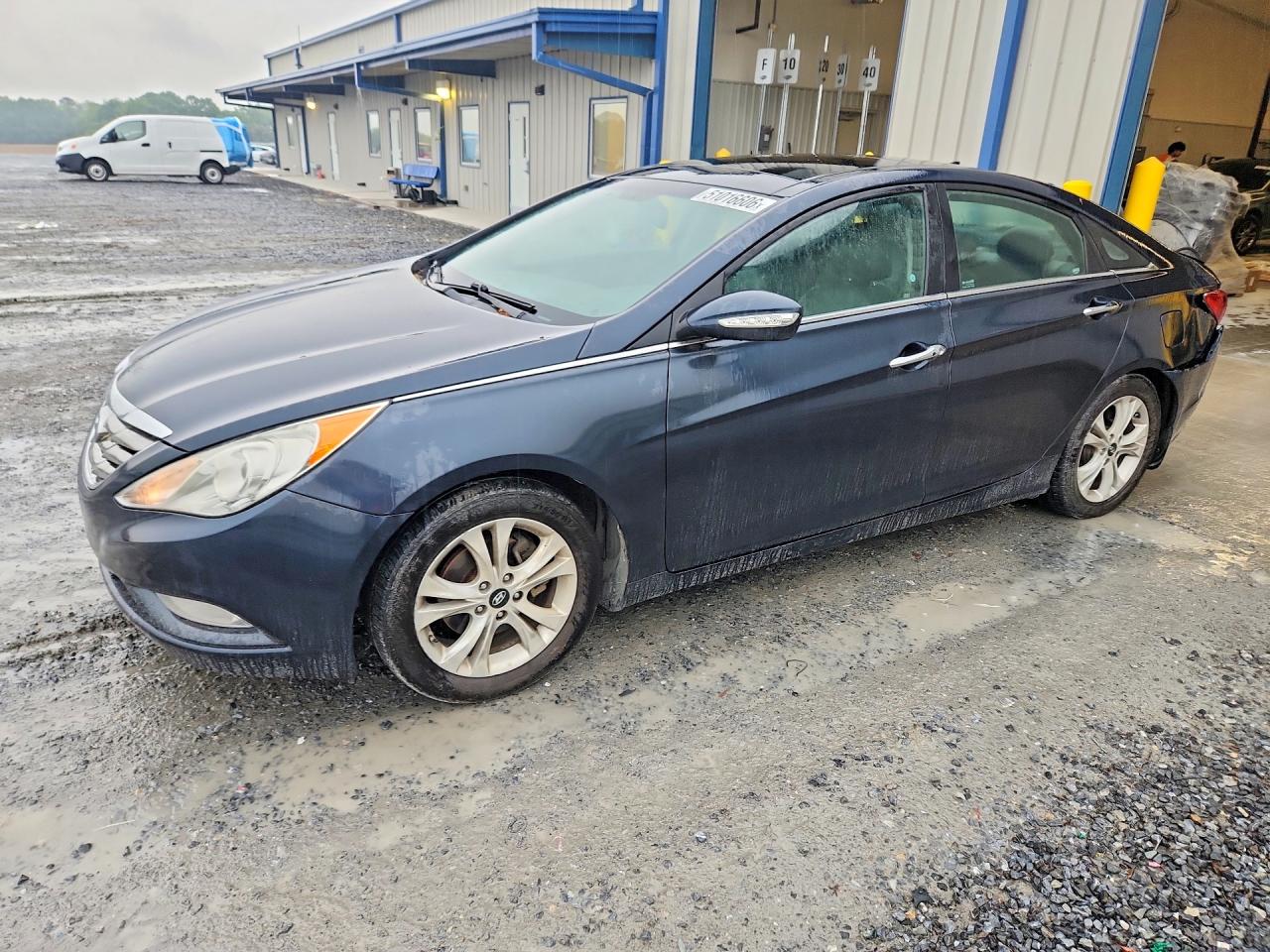 Salvage Hyundai SONATA Image