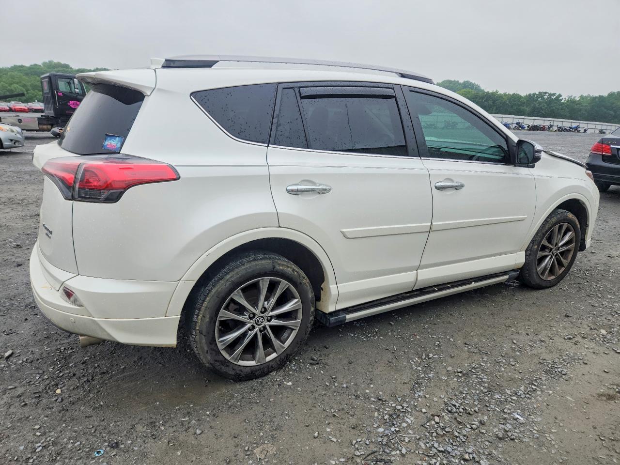 Toyota RAV4 Platinum