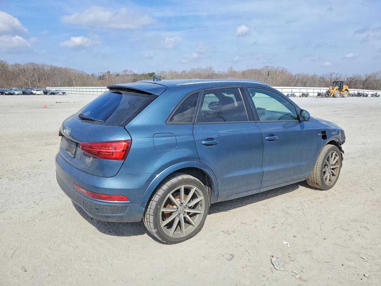 Audi Q3 Premium