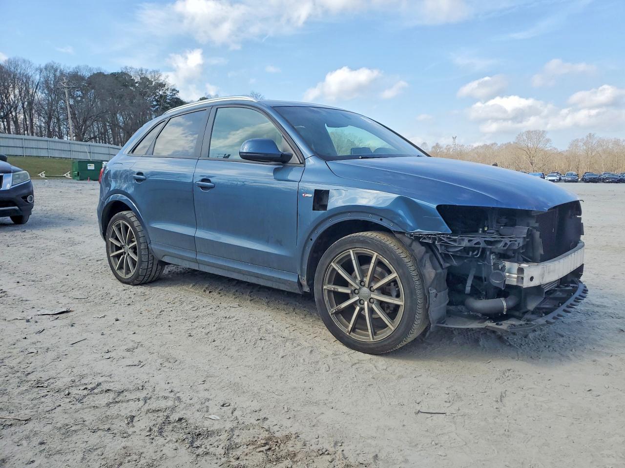 Audi Q3 Premium