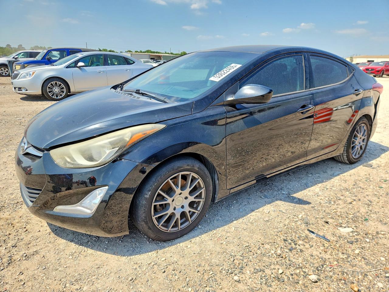 Salvage Hyundai ELANTRA Image
