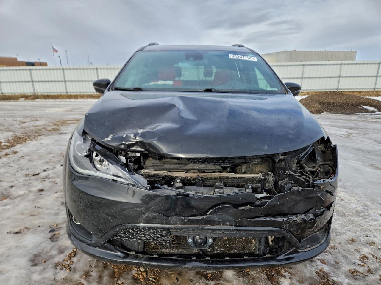 Chrysler Pacifica Limited