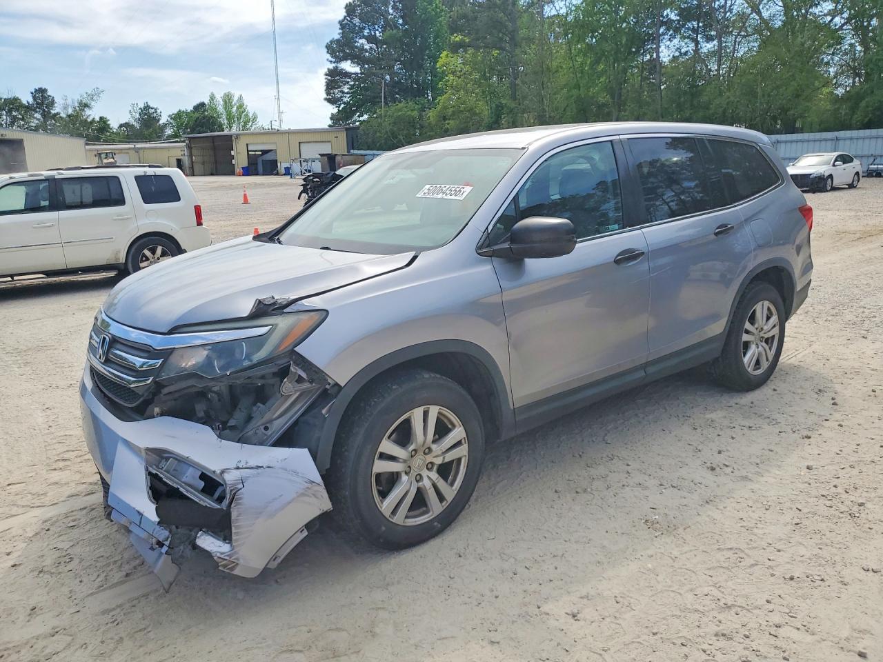 Salvage Honda Pilot Image