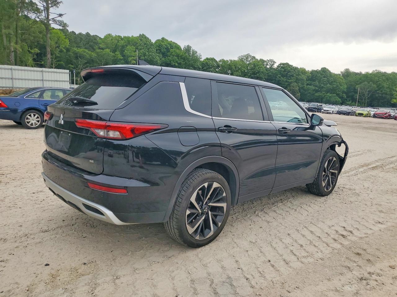 Mitsubishi Outlander Se