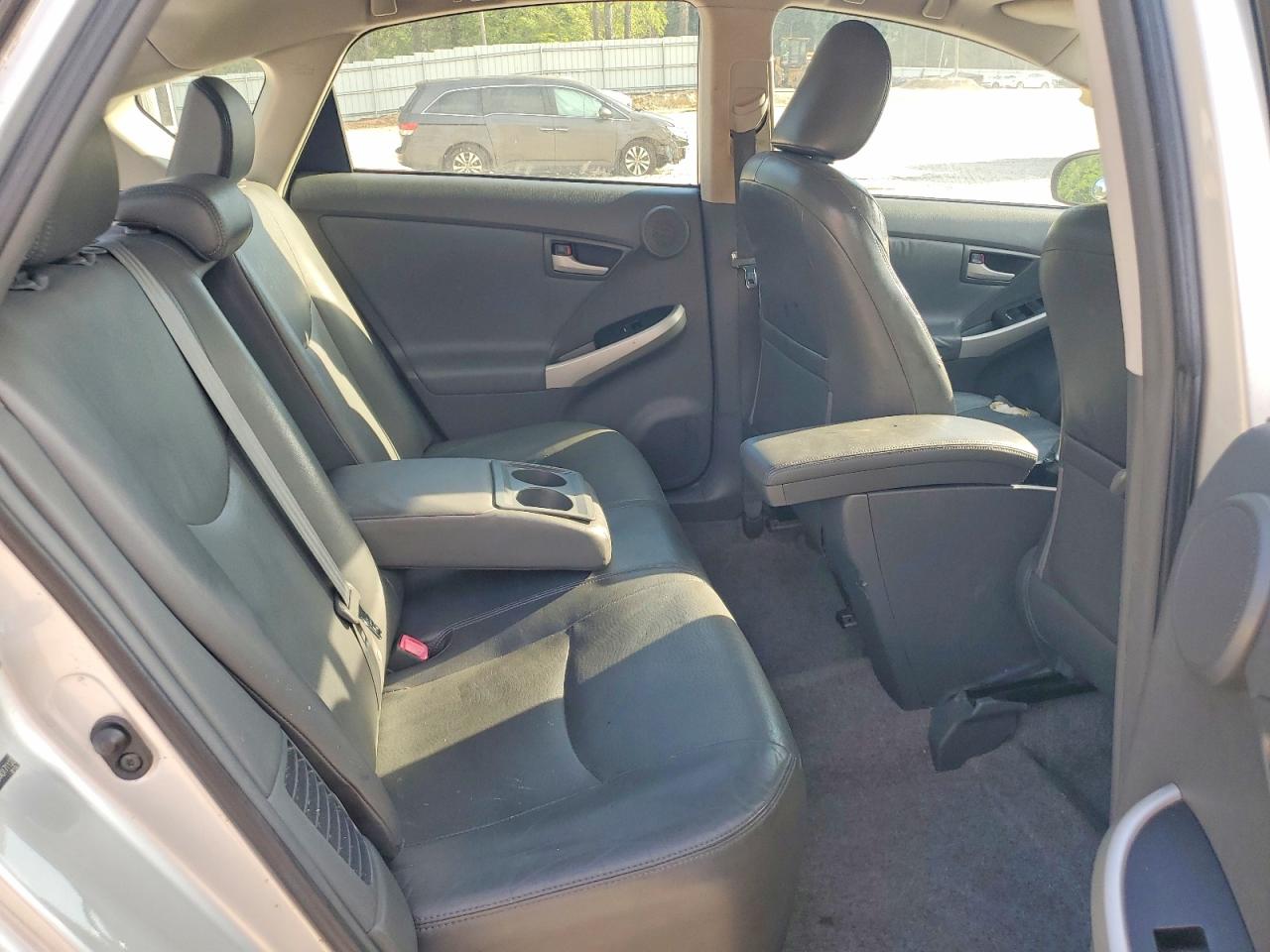 Toyota Prius V