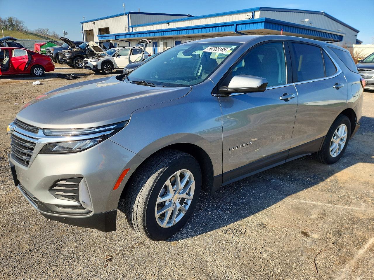 Salvage Chevrolet Equinox Image