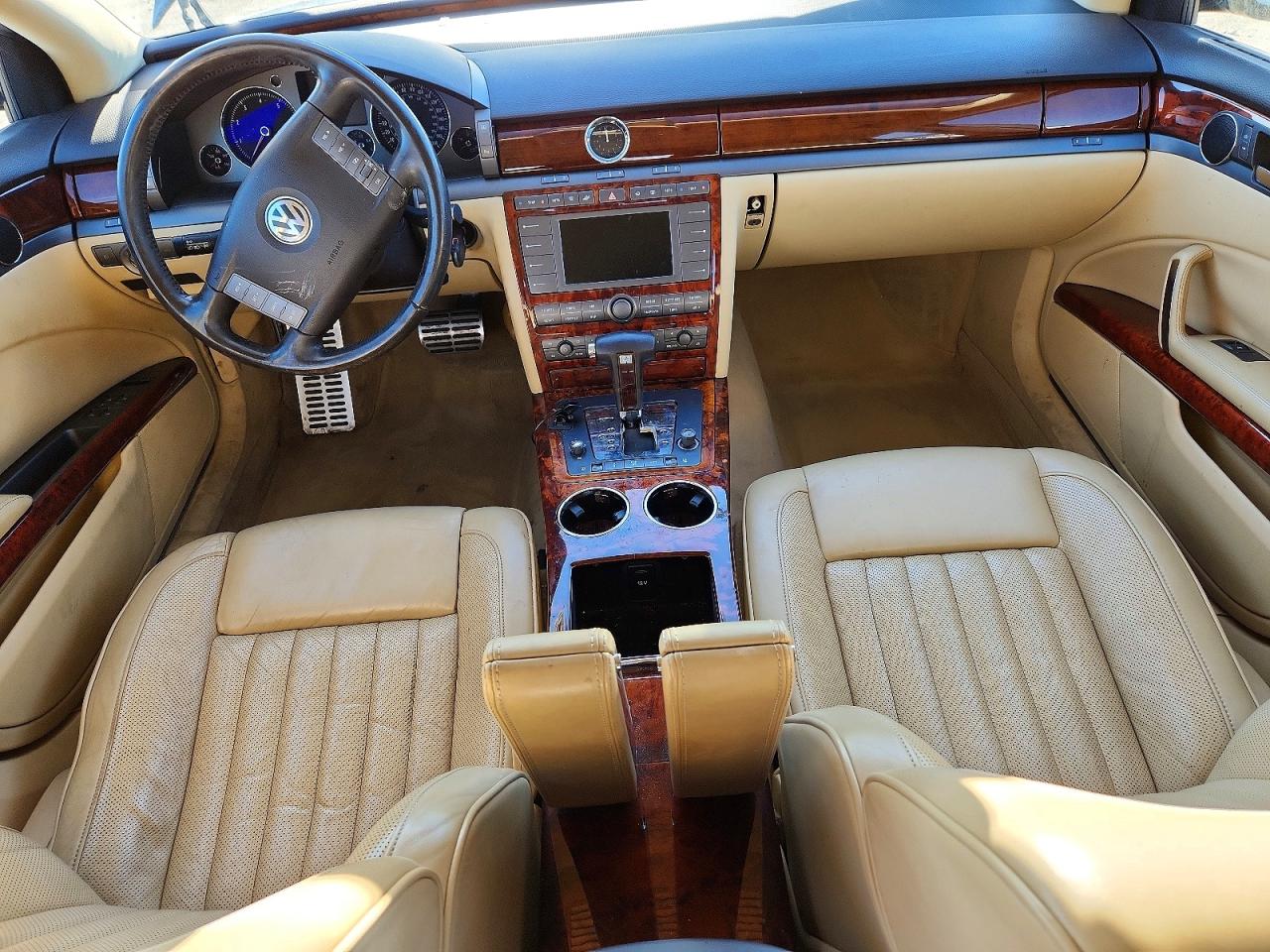 Volkswagen Phaeton 4.2