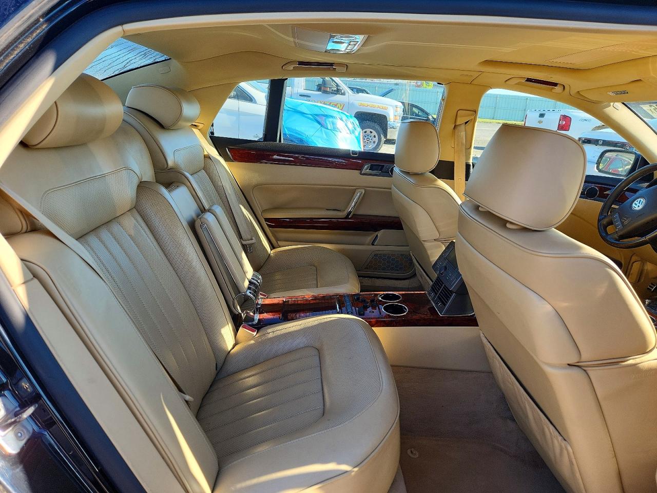 Volkswagen Phaeton 4.2