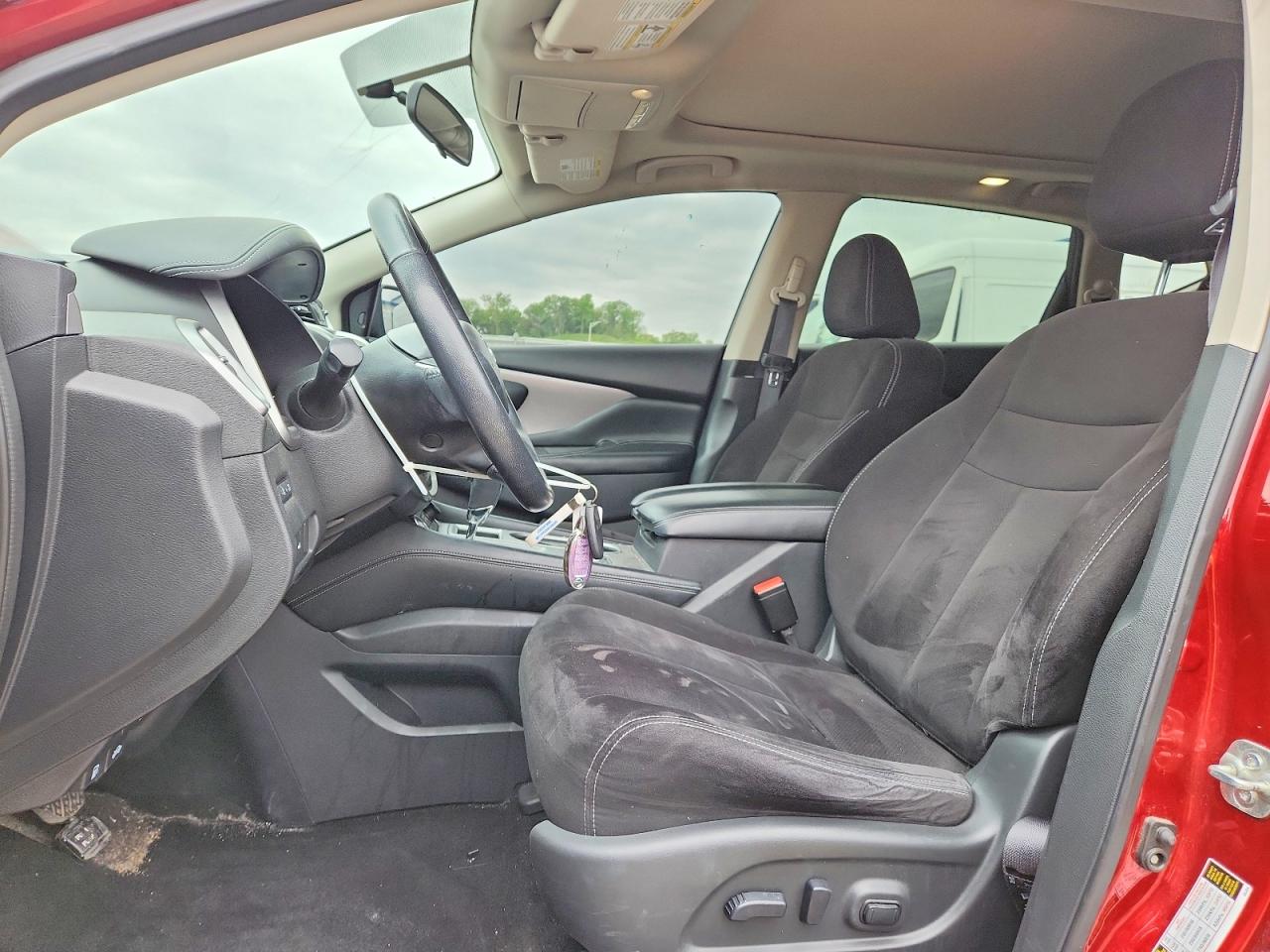 Nissan Murano S