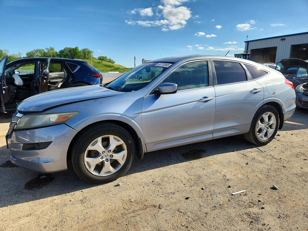 Salvage Honda Accord Image