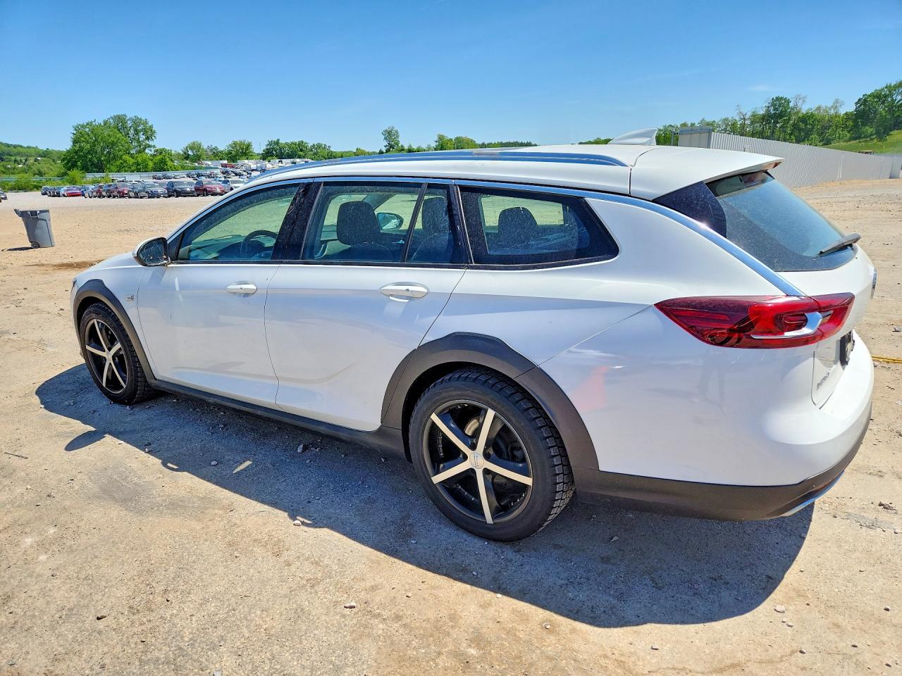 Buick Regal Essence