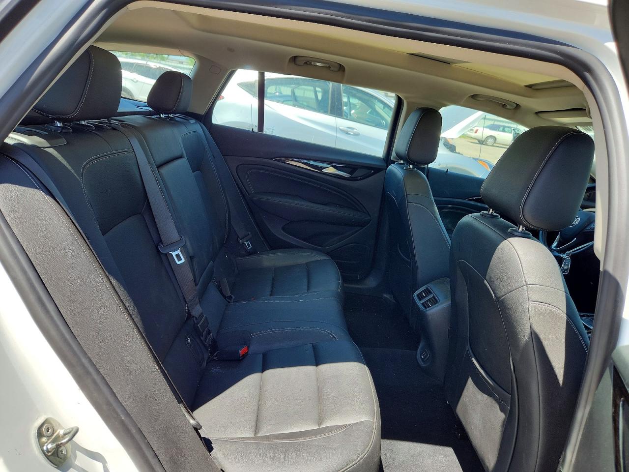 Buick Regal Essence