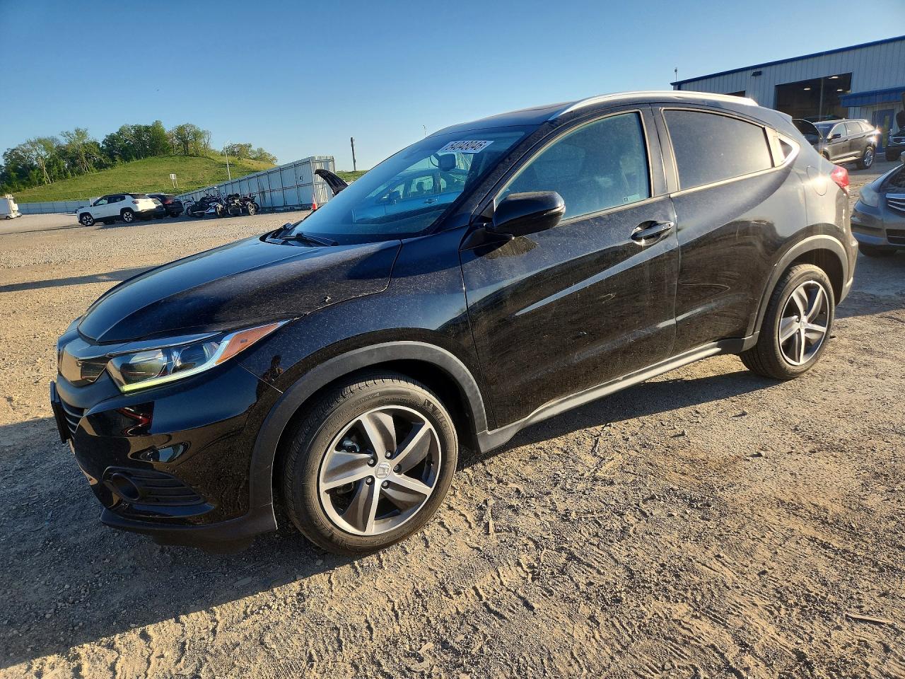 Salvage Honda HR-V Image