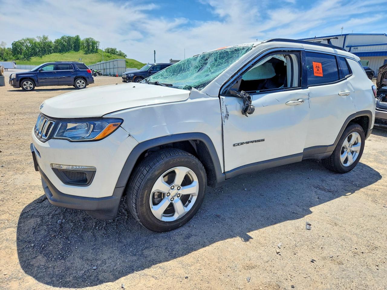 Salvage Jeep Compass Image