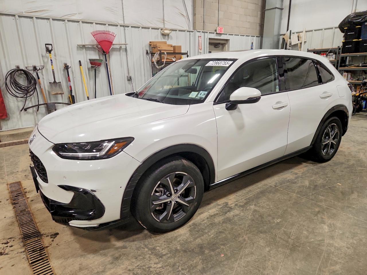 Salvage Honda HR-V Image