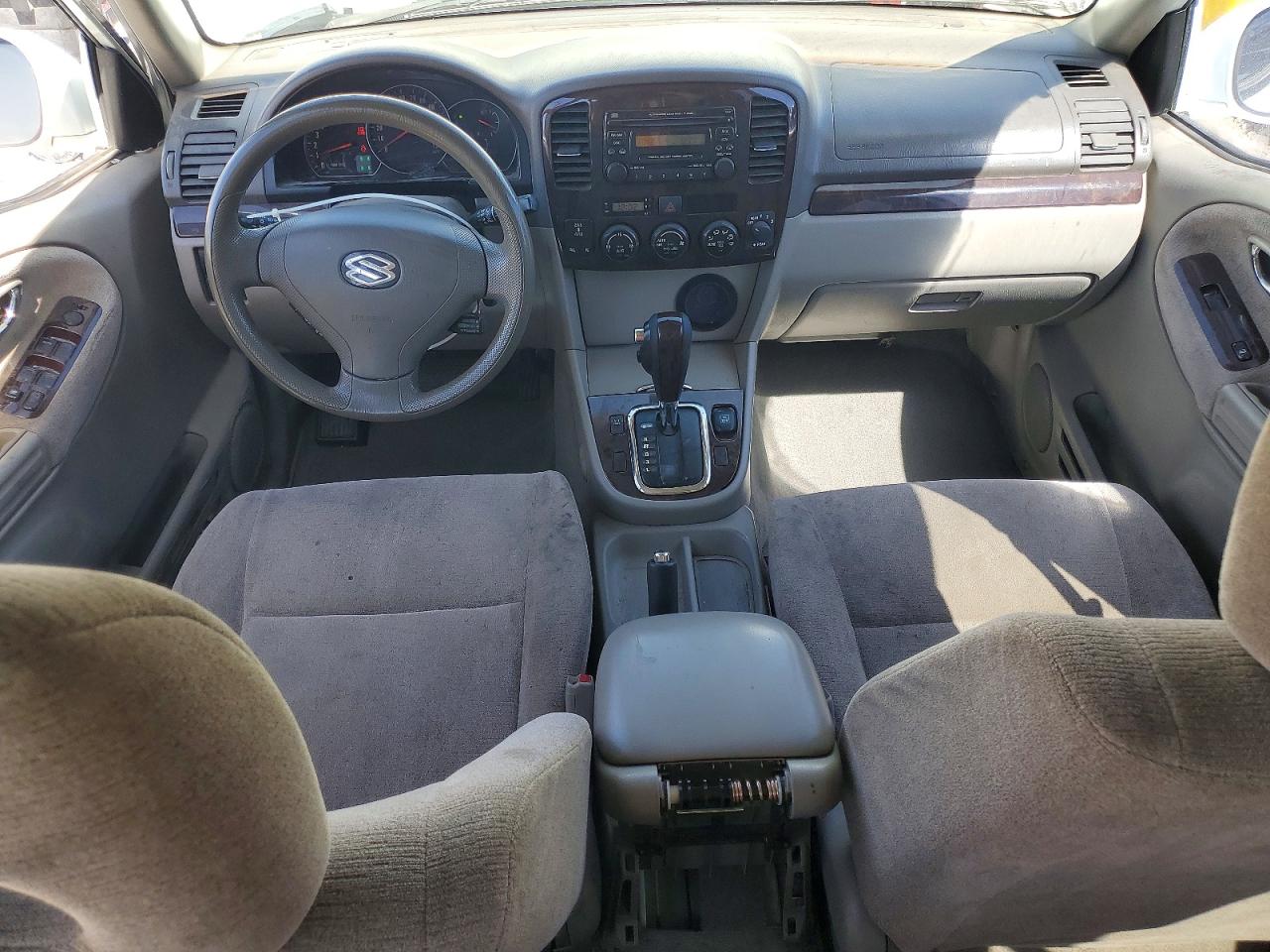 Suzuki XL7 Ex