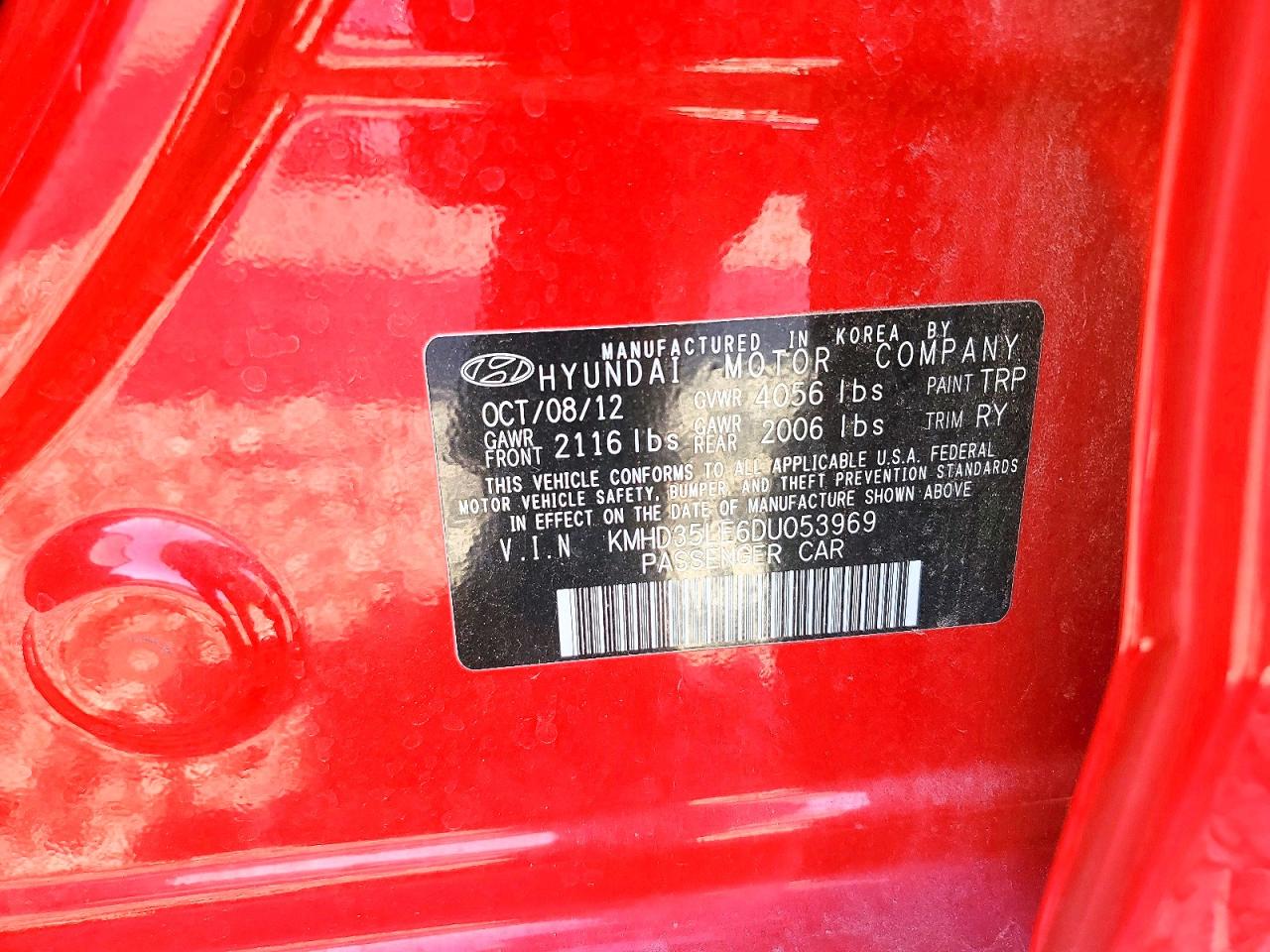 Hyundai ELANTRA Base
