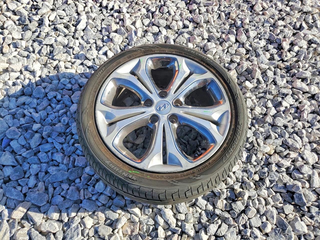 Hyundai ELANTRA Base