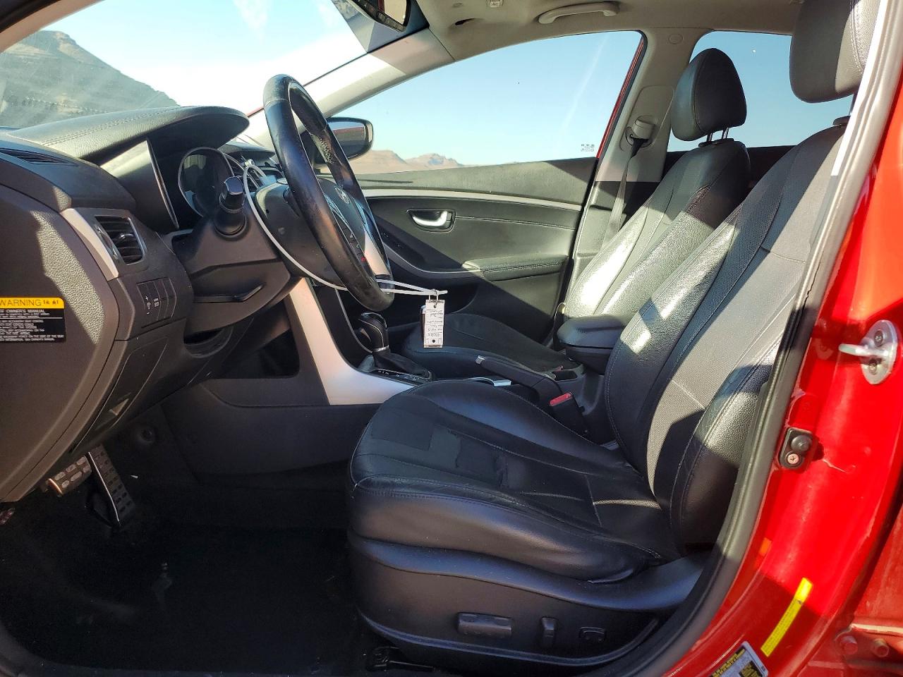 Hyundai ELANTRA Base
