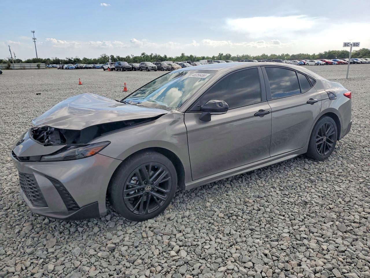 Salvage Toyota Camry Image