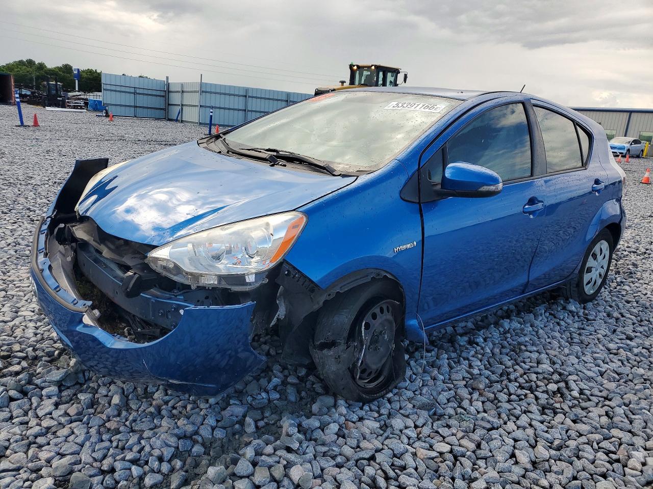 Salvage Toyota Prius Image