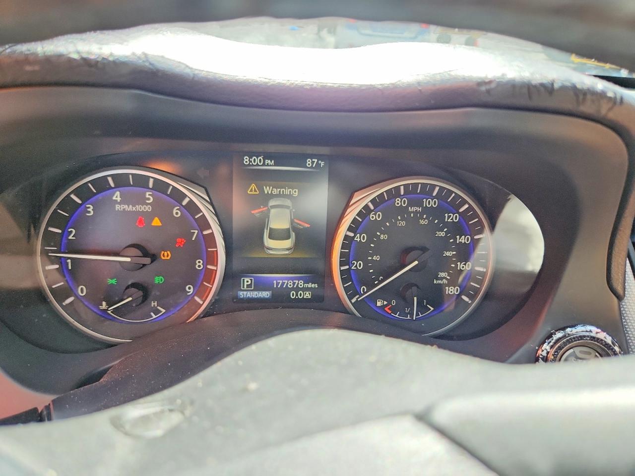 INFINITI Q50 Premium