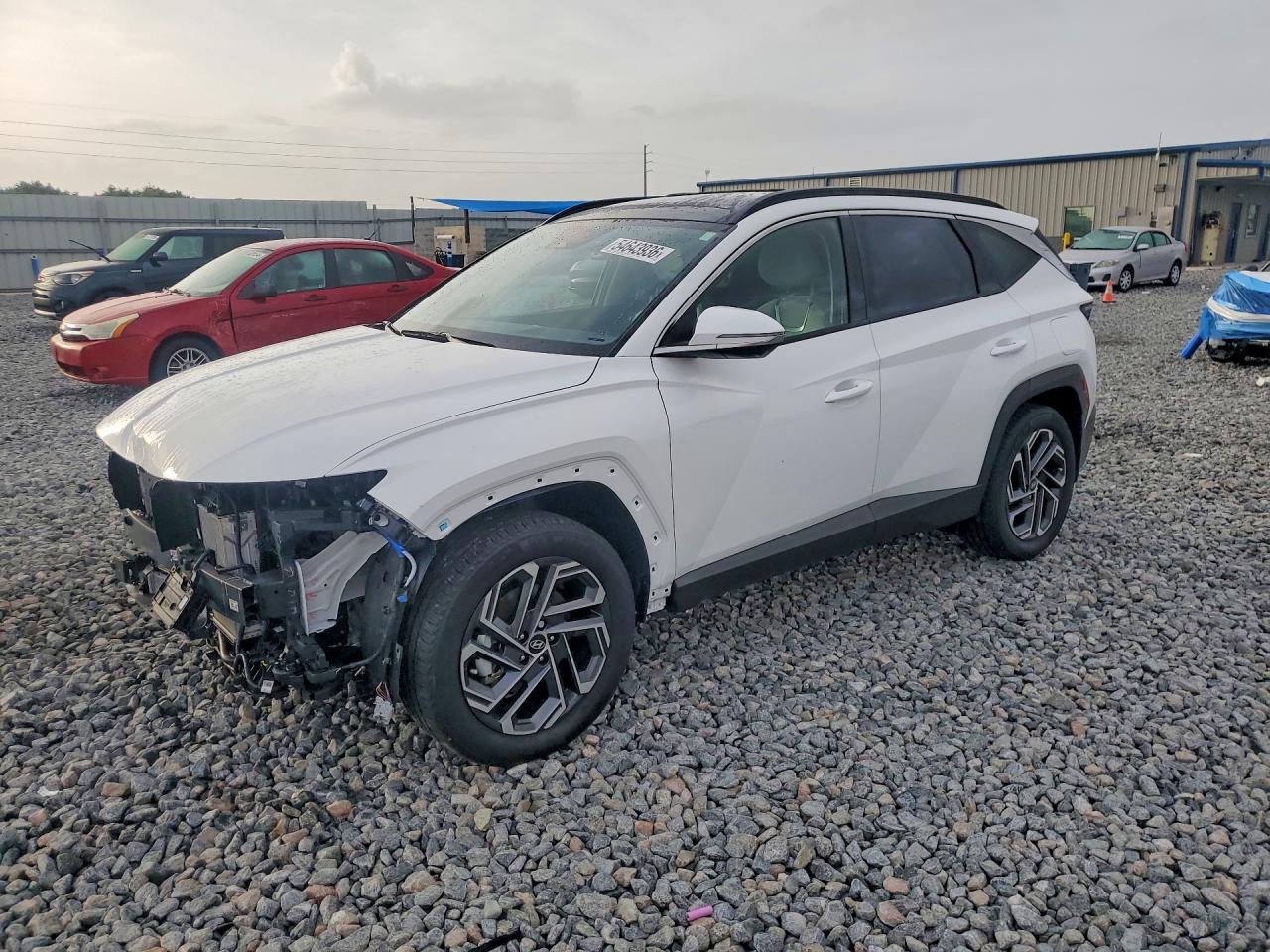 Salvage Hyundai TUCSON Image