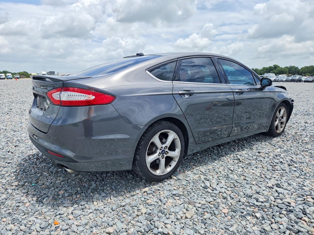 Ford Fusion Se