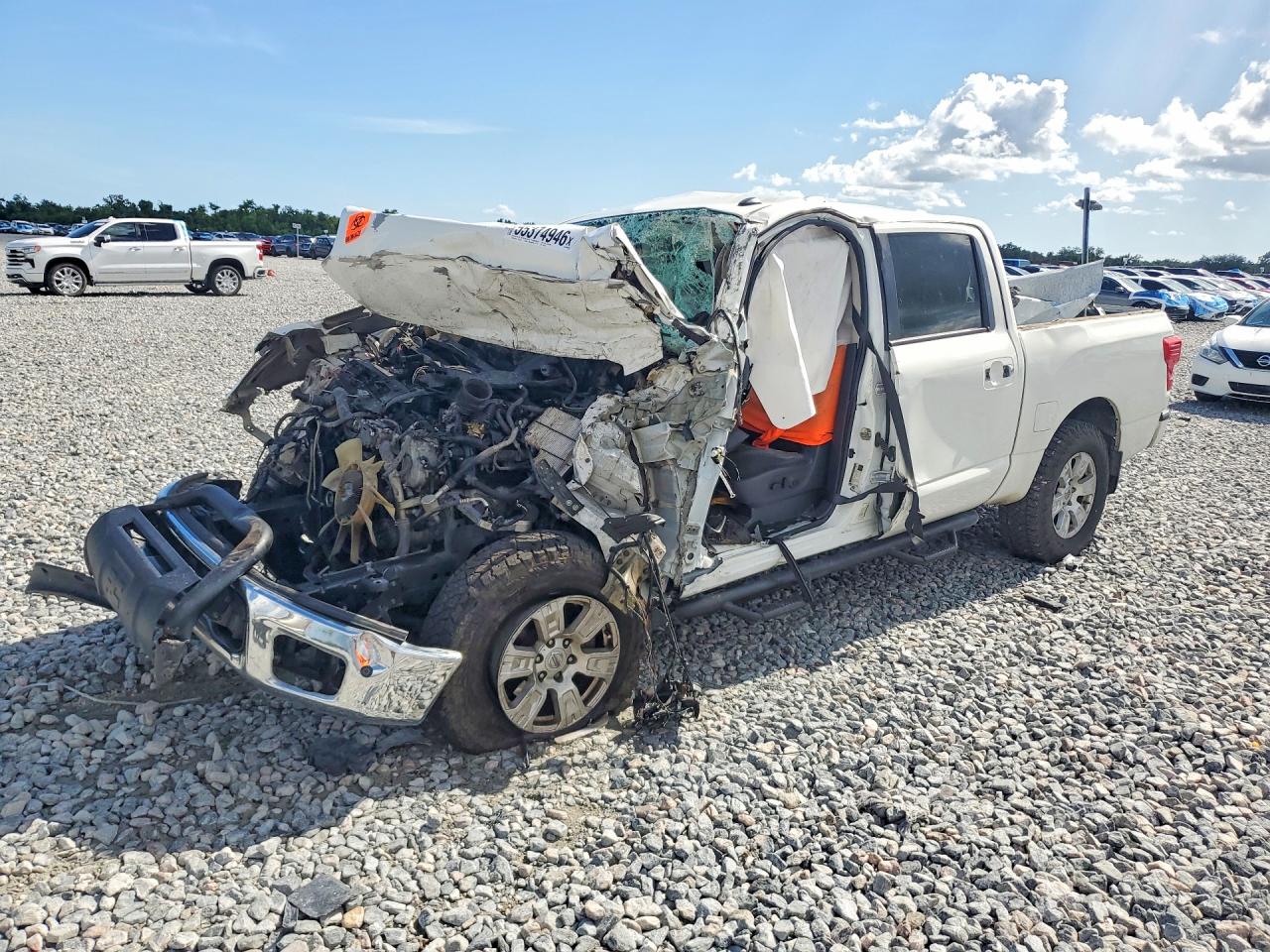 Salvage Nissan Titan Image