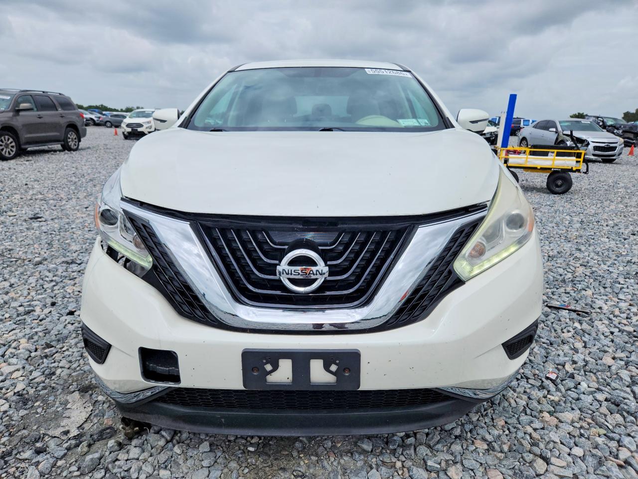 Nissan Murano S